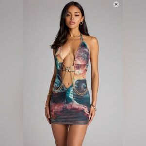 Windsor Vibrant Backless Dress with Chain Accent